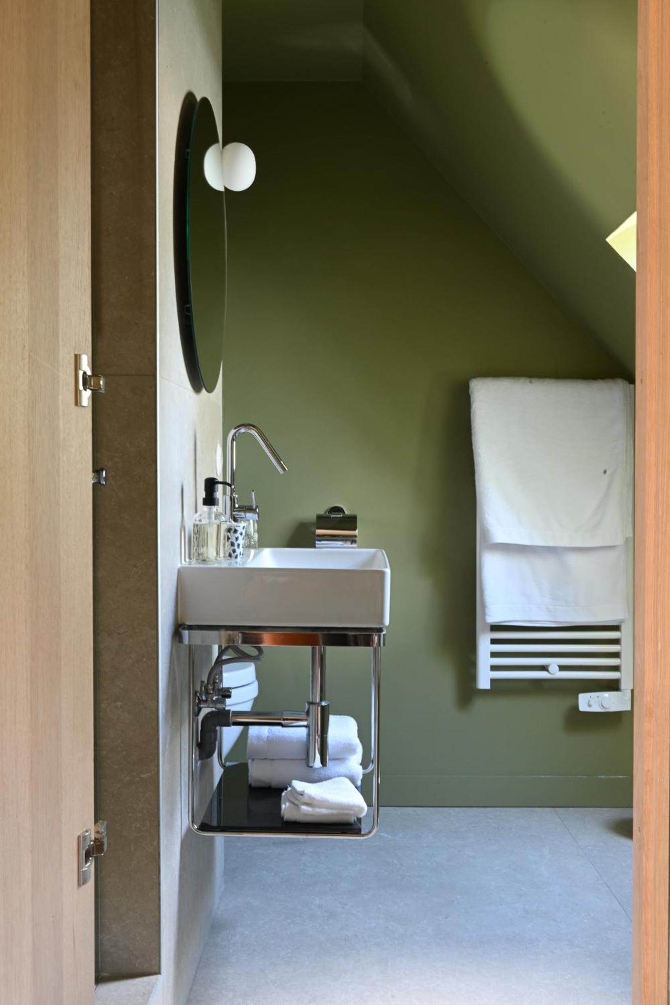 Hotel Les Pres Saint-Hilaire-le-Chatel Extérieur photo