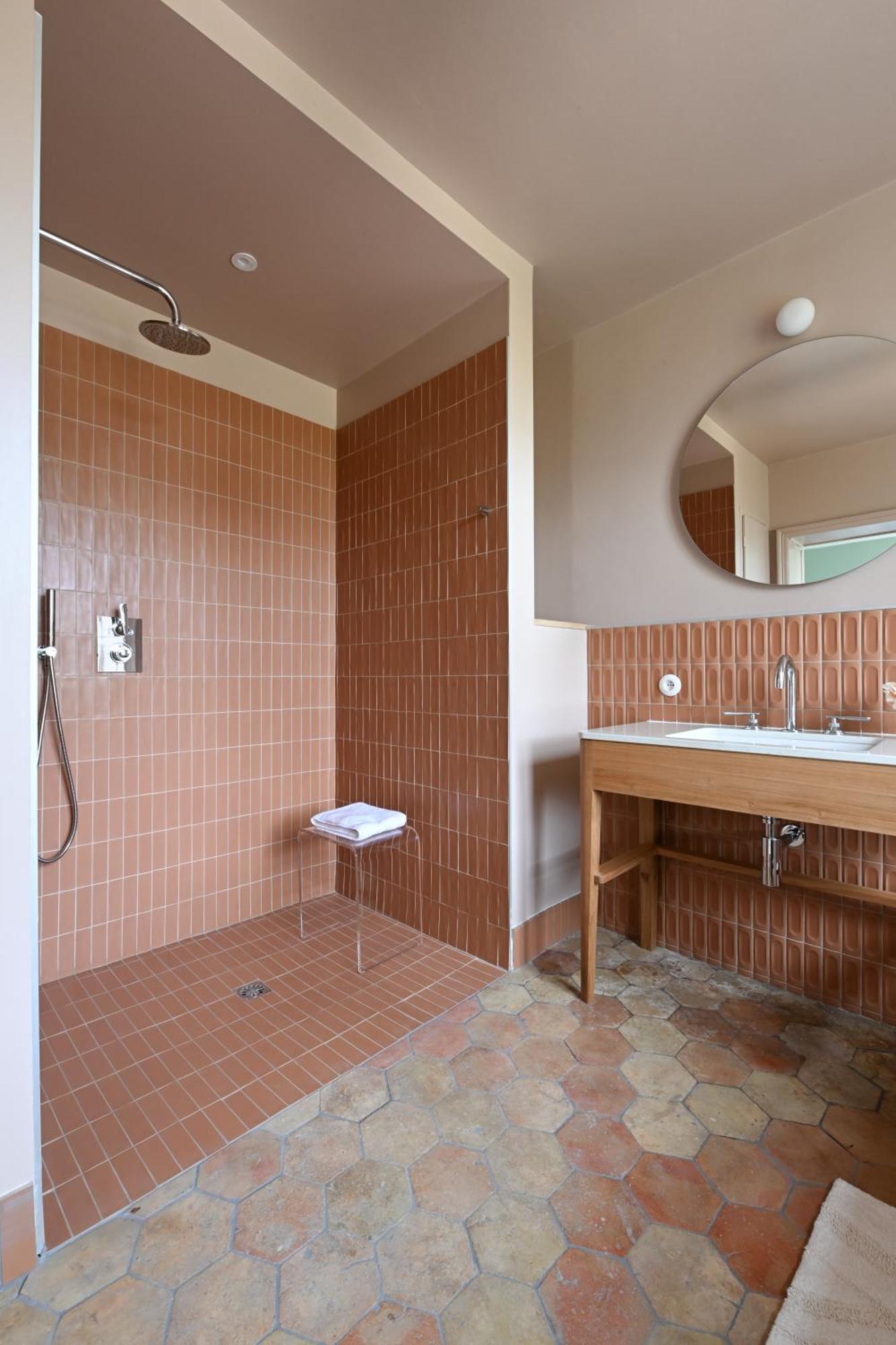 Hotel Les Pres Saint-Hilaire-le-Chatel Extérieur photo