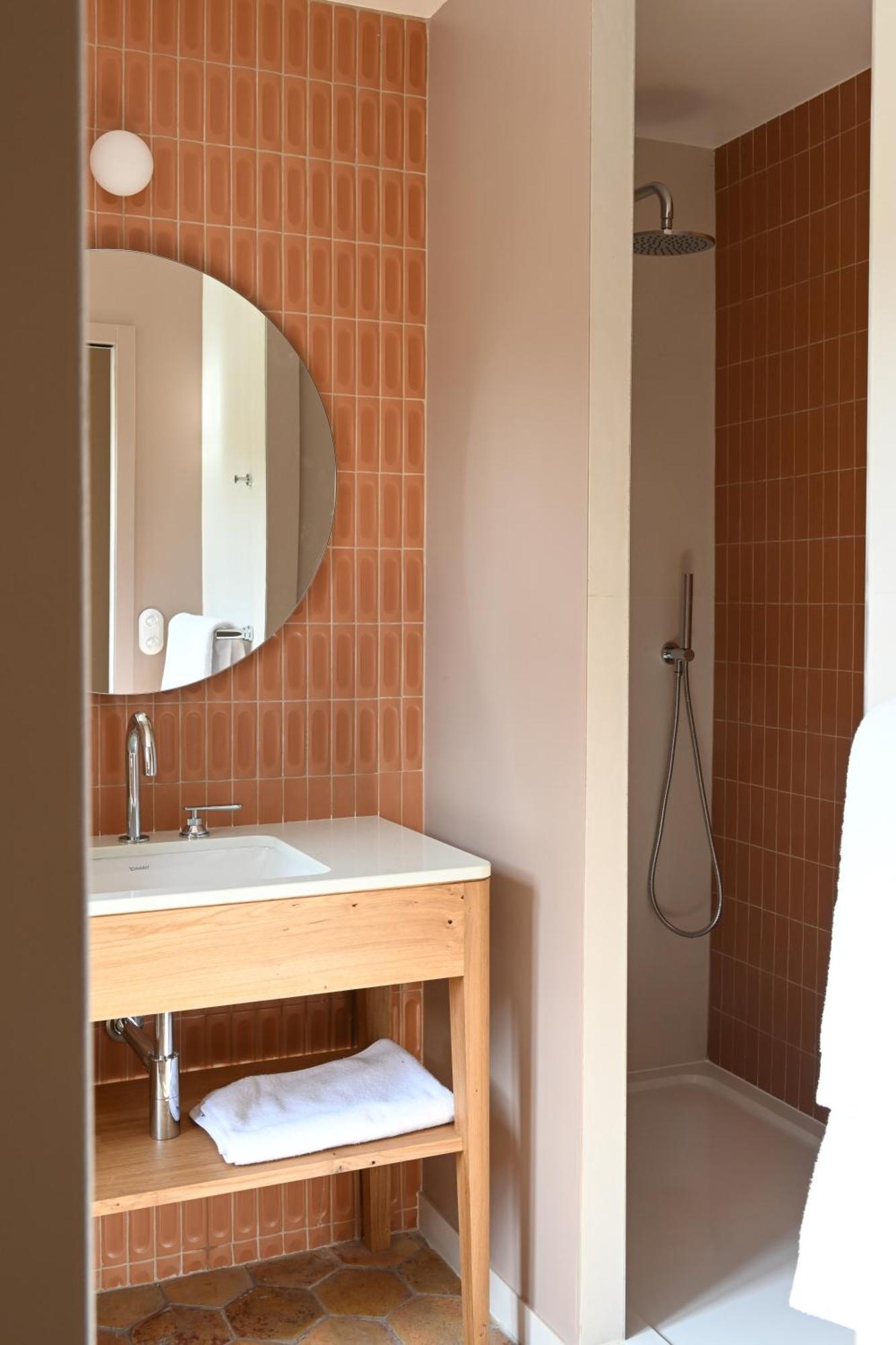 Hotel Les Pres Saint-Hilaire-le-Chatel Extérieur photo