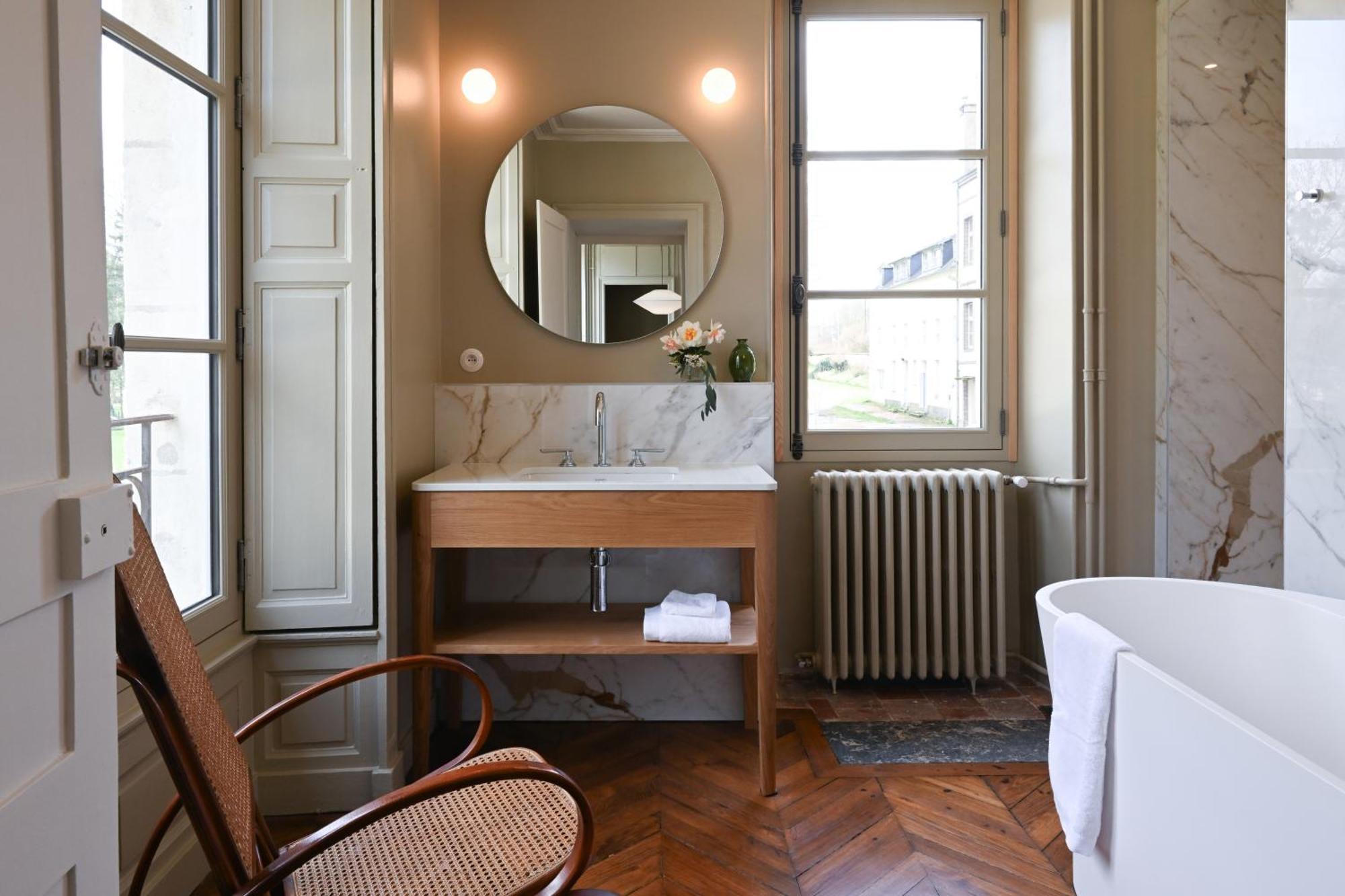 Hotel Les Pres Saint-Hilaire-le-Chatel Extérieur photo